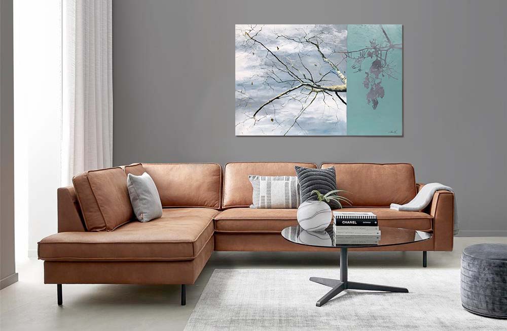 Maleri_koeligt_foraarslys_over_sofa